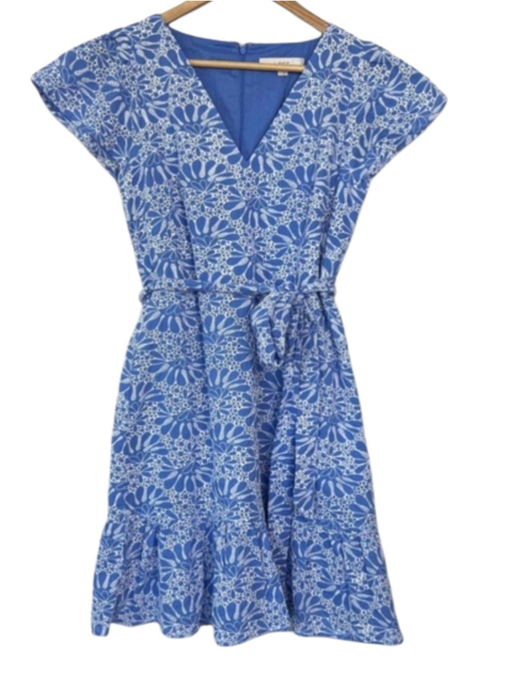 LOFT Blue Floral Eyelet Print Tie Waist Dress Size 8 V-Neck Cap Sleeve Midi